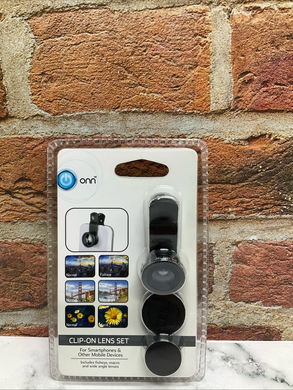 On Running (Onn) Clip-On Smartphone Lens Set - Black